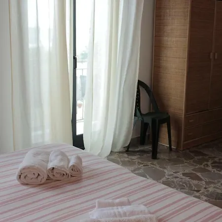 酒店 Il Terrazzino 维博瓦伦蒂亚码头