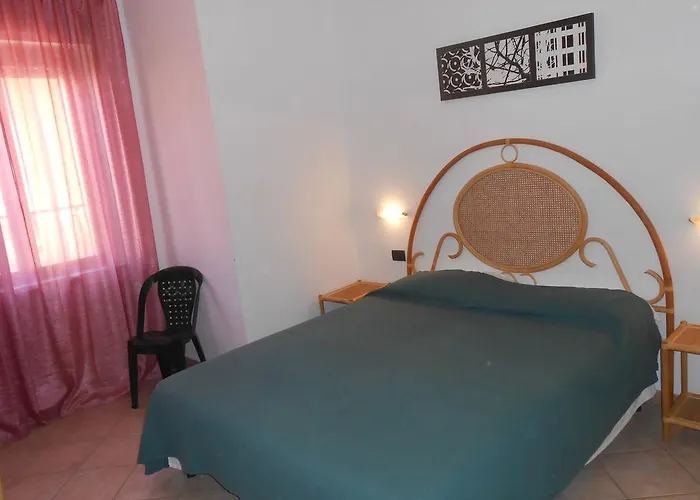 Il Terrazzino 酒店 维博瓦伦蒂亚码头